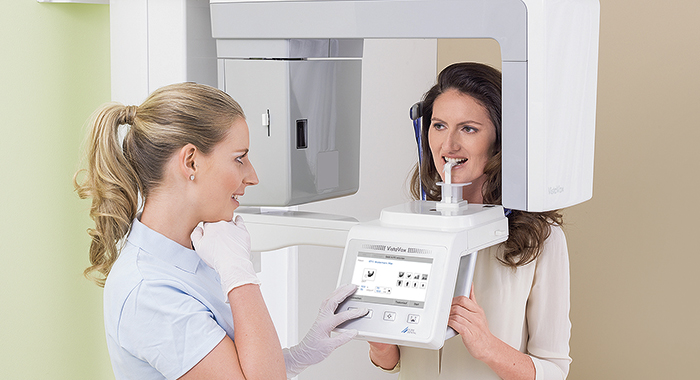 Dürr VistaVox S 3D Helferin Patientin